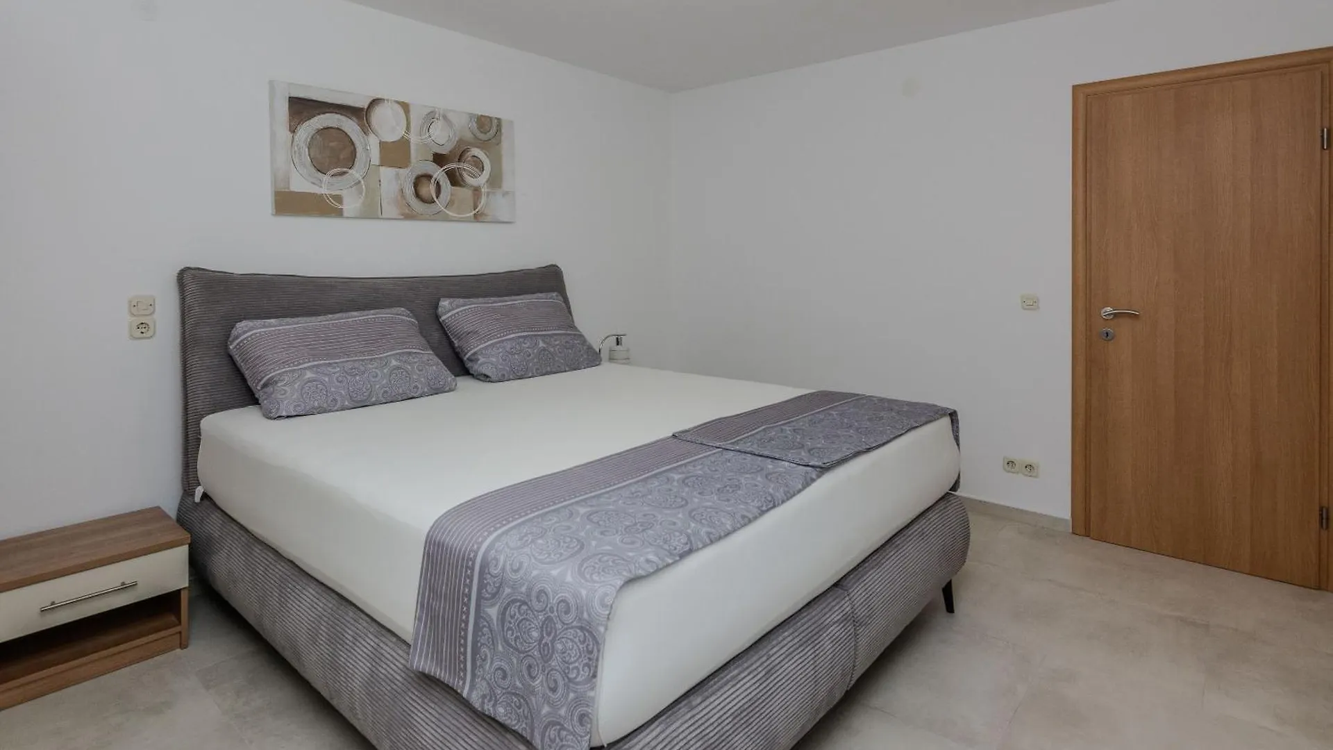 Apartments Tukara Vir 0*,  Chorvatsko